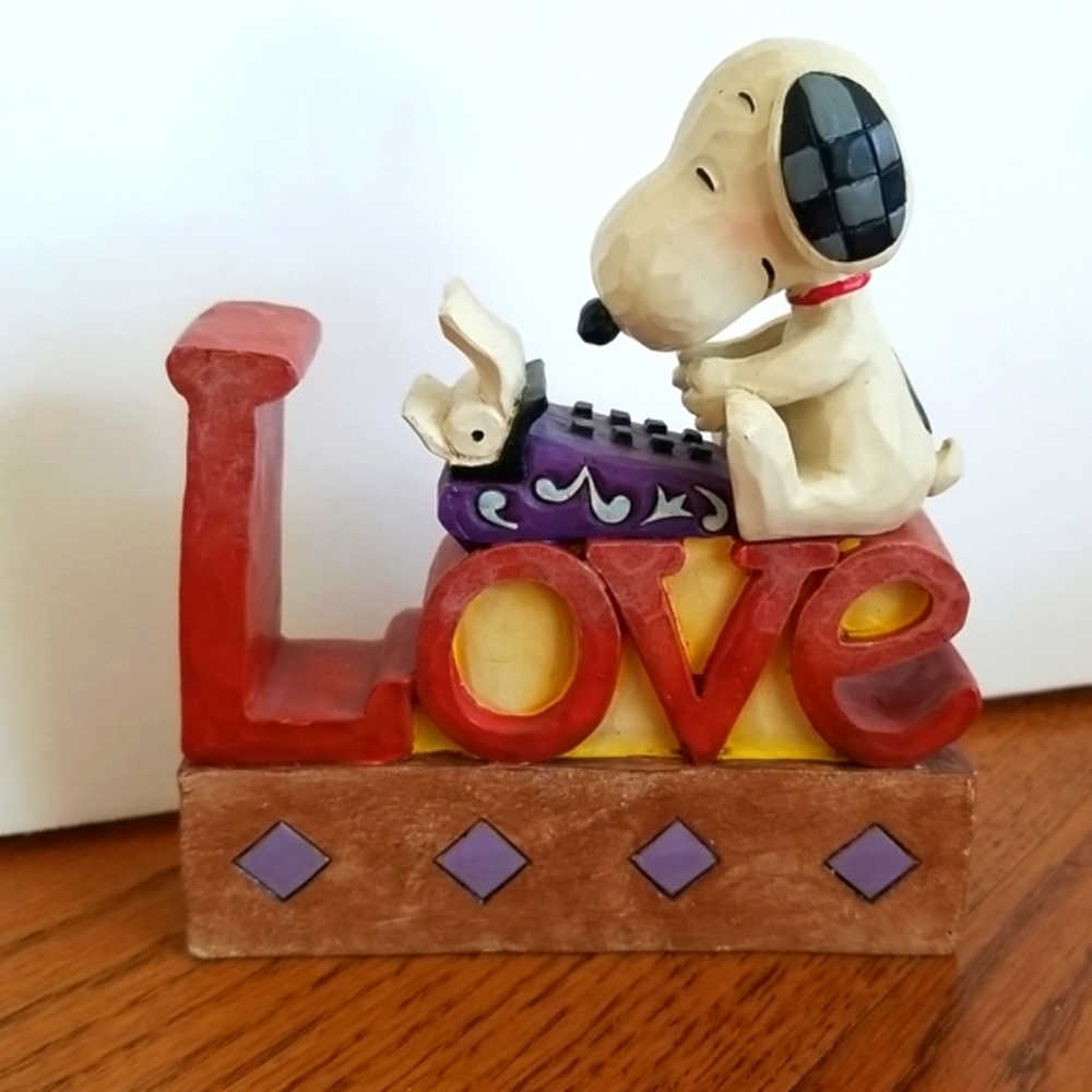 Jim Shore Snoopy Peanuts Love